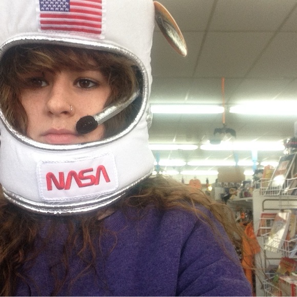 Meet your Posher, Jacki - Picture 1 of 1